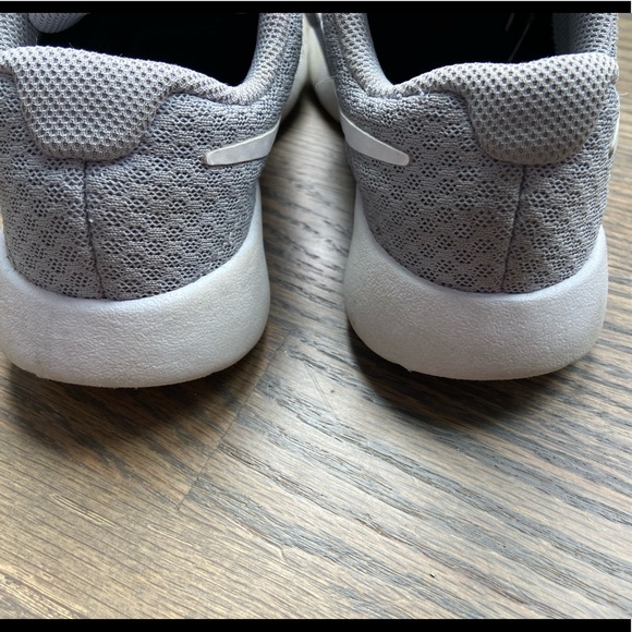 Unisex Nike’s - Picture 6 of 9